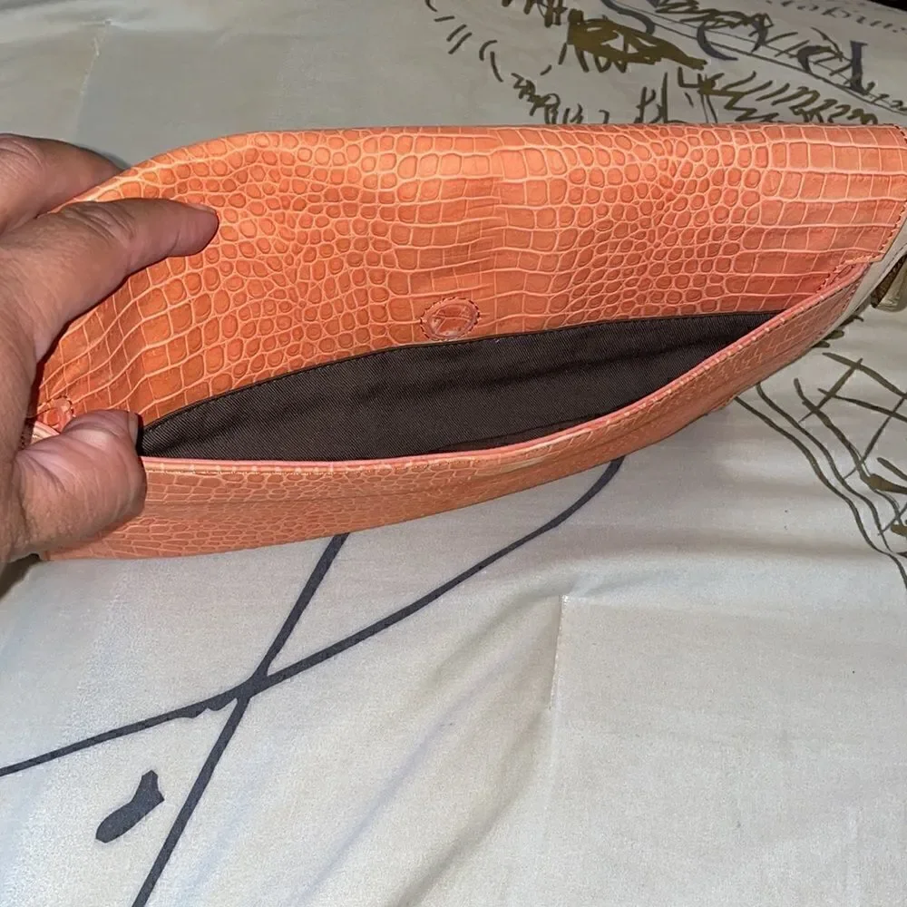 POUR LA VICTOIRE  MORANDI TEXTURE LEATHER CLUTCH